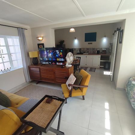 Paradise In The City - Cottage One Port Elizabeth Buitenkant foto